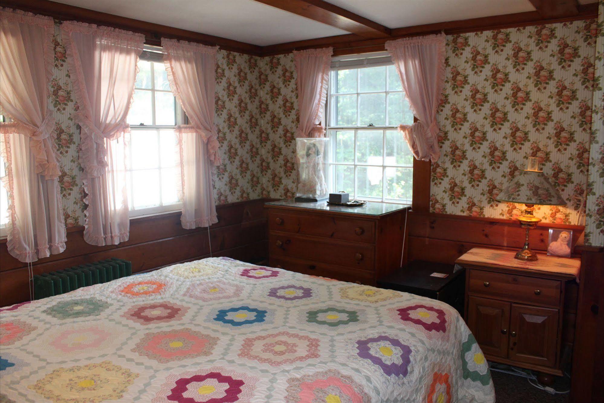 White Trellis Motel นอร์ทคอนเวย์ ภายนอก รูปภาพ